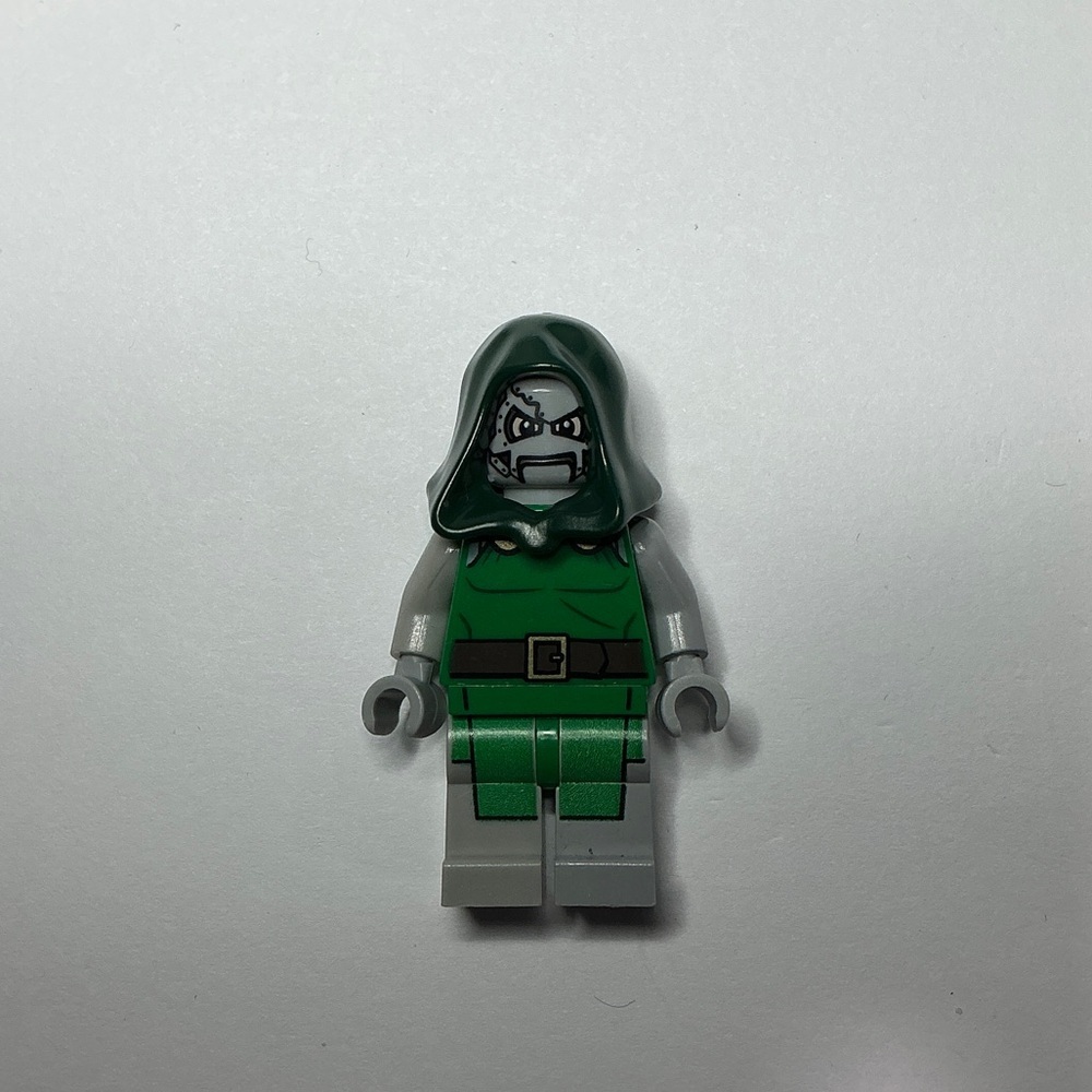 Lego Super Heroes Ultimate Spider-Man Dr. Doom Minifigure